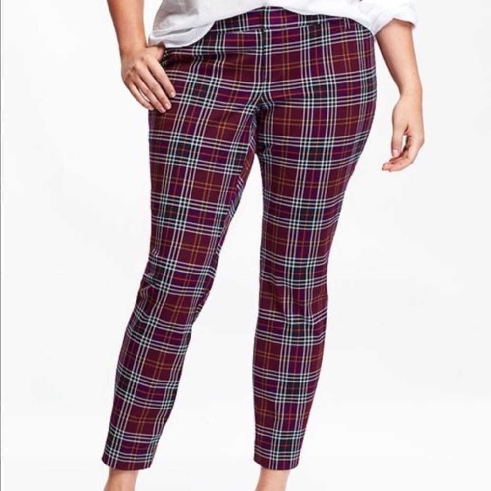 New Old Navy Plaid Pixie Pants